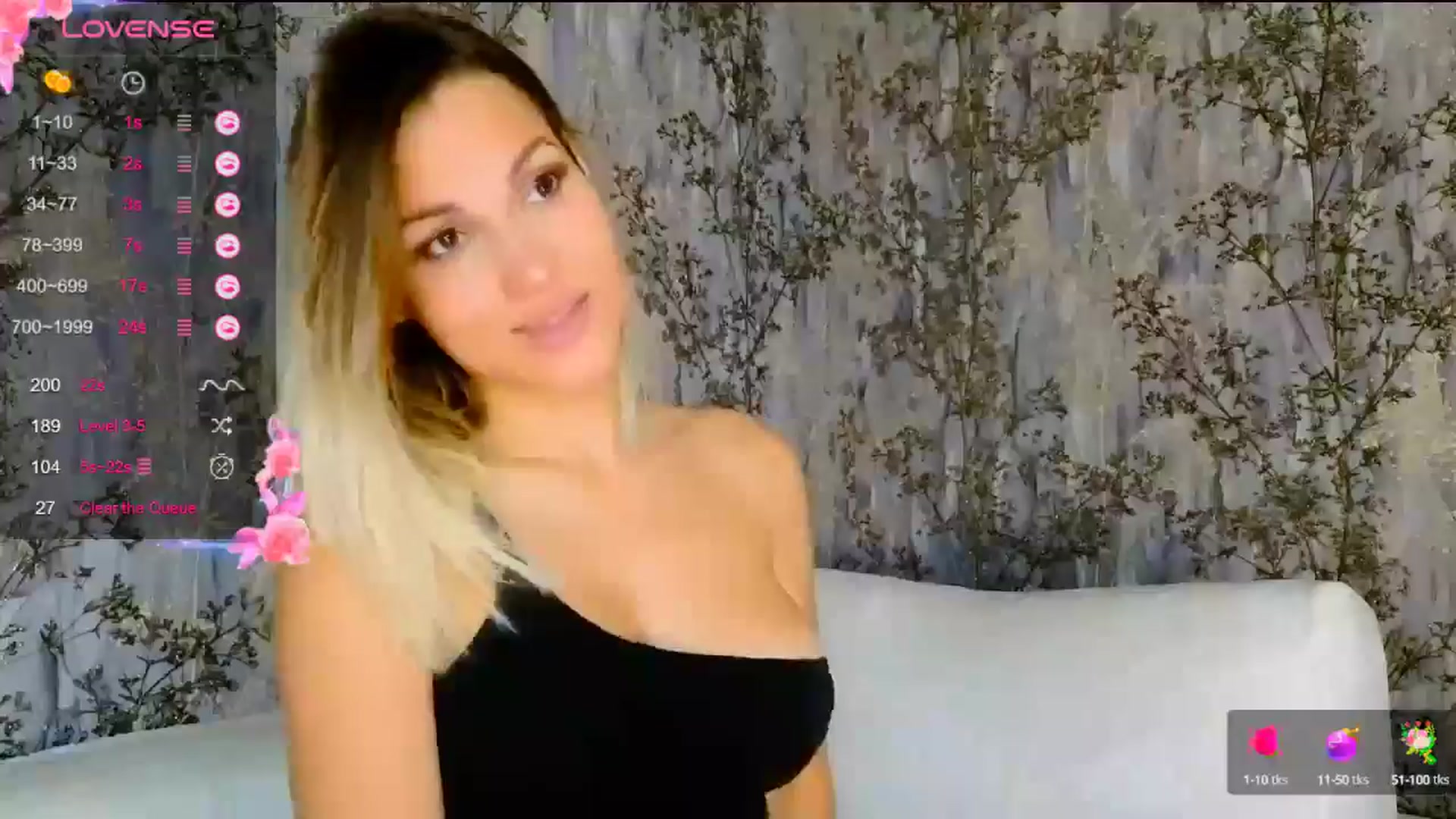 Gallery image thumbnail from StephanyLuxe's myfreecams stream on, 09/04/2025, 03:57 image 7 of 20