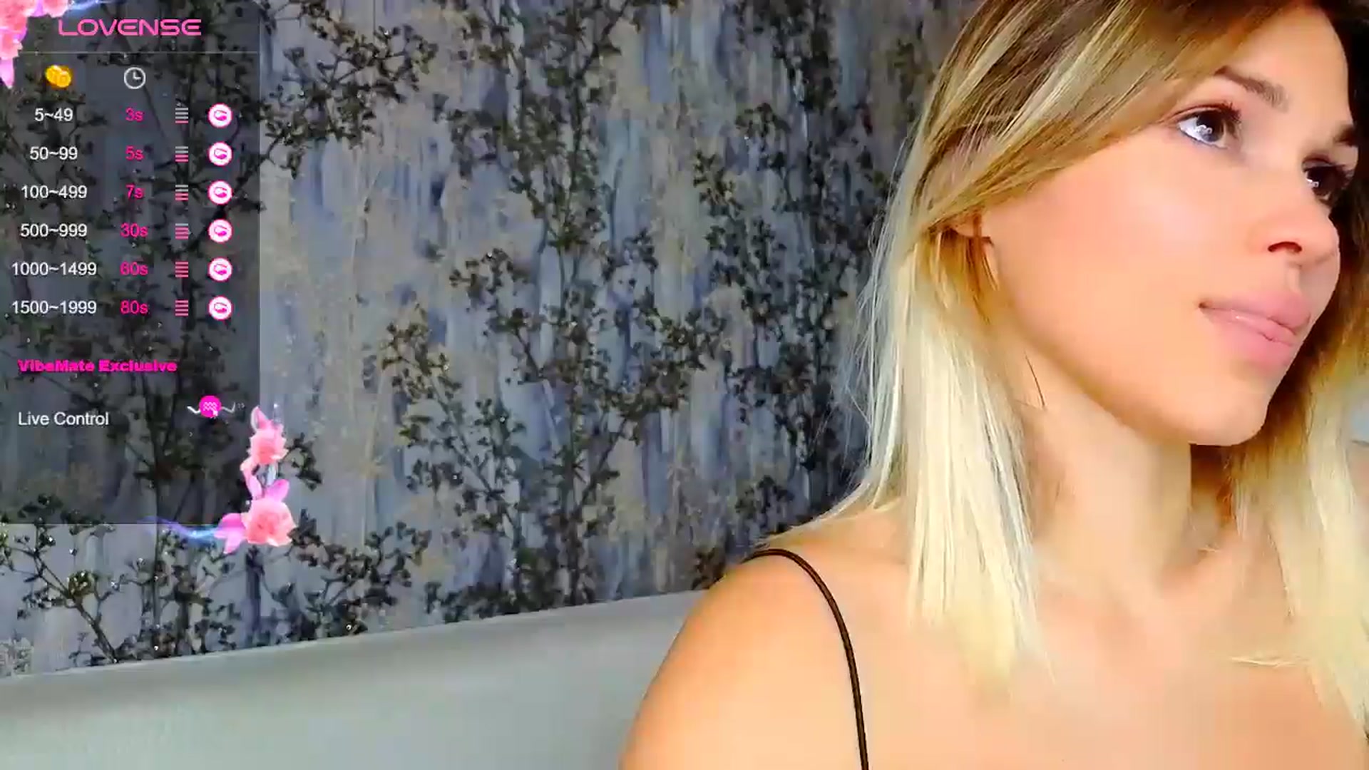 Gallery image thumbnail from StephanyLuxe's myfreecams stream on, 09/11/2025, 06:38 image 18 of 20