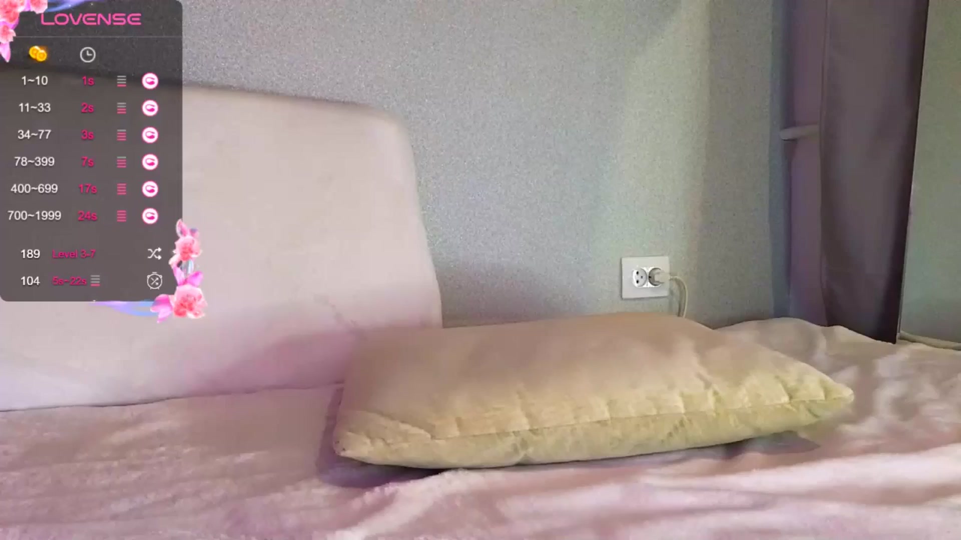 Gallery image thumbnail from StephanyLuxe's myfreecams stream on, 10/14/2025, 03:45 image 16 of 20