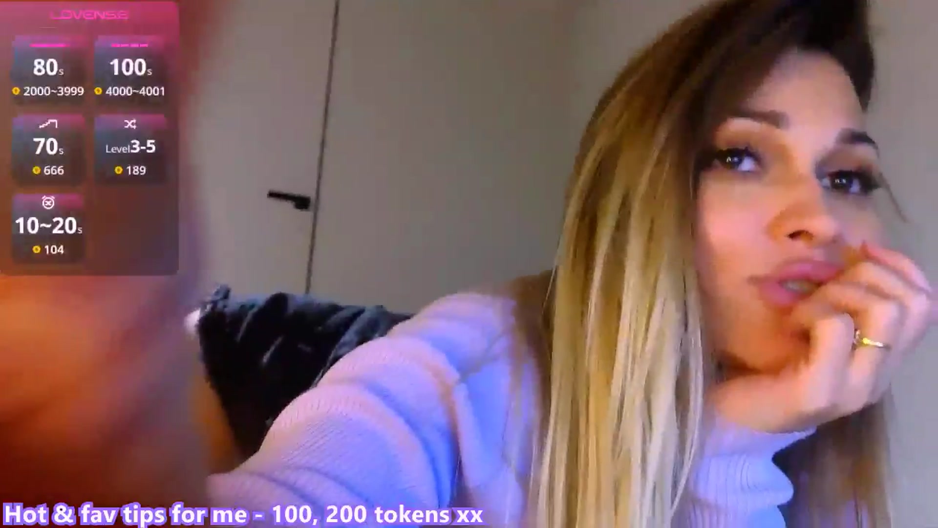 Gallery image thumbnail from StephanyLuxe's myfreecams stream on, 03/06/2026, 06:58 image 14 of 20