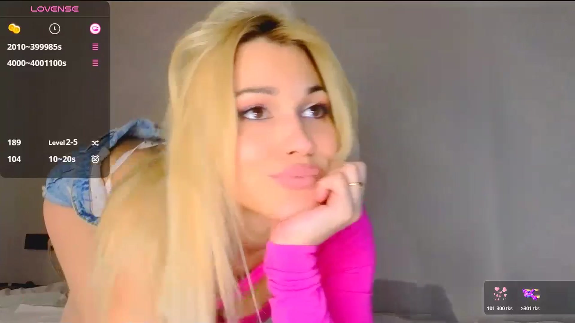 Gallery image thumbnail from StephanyLuxe's myfreecams stream on, 04/20/2026, 06:15 image 13 of 20