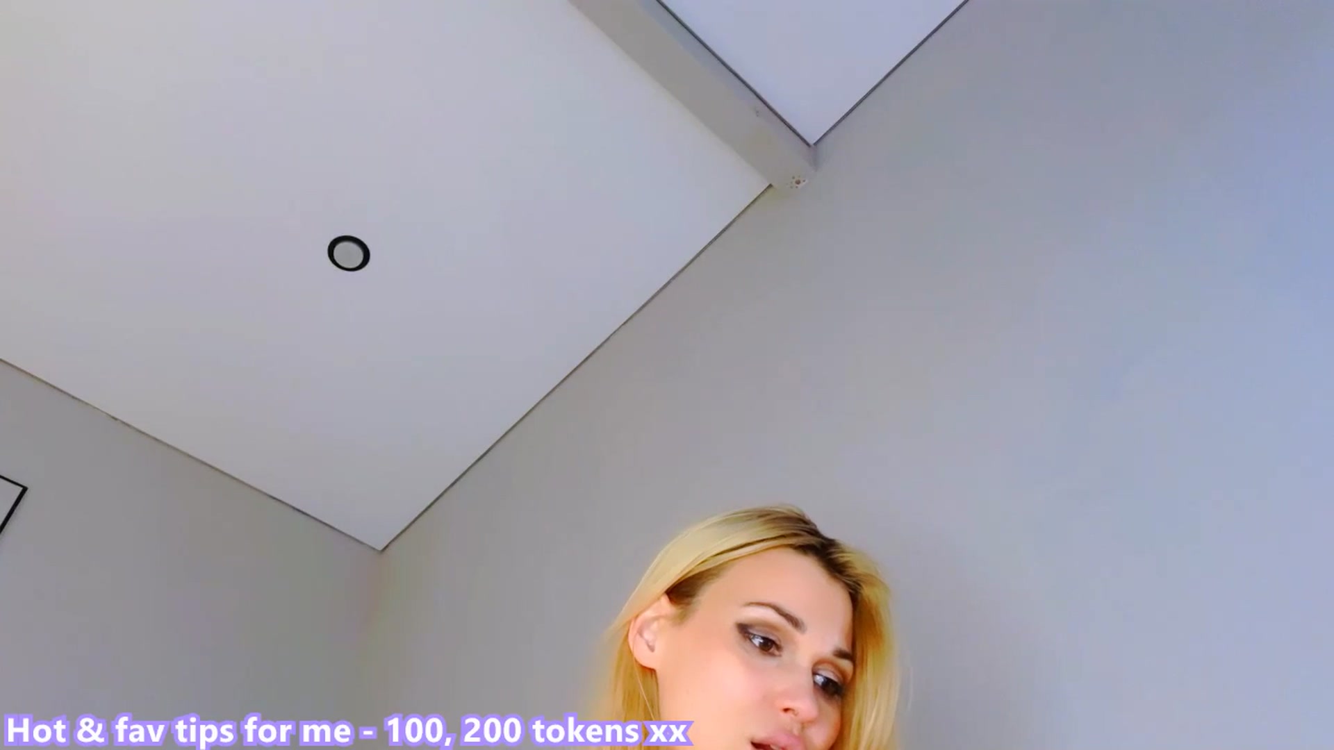 Gallery image thumbnail from StephanyLuxe's myfreecams stream on, 04/25/2026, 07:02 image 6 of 20