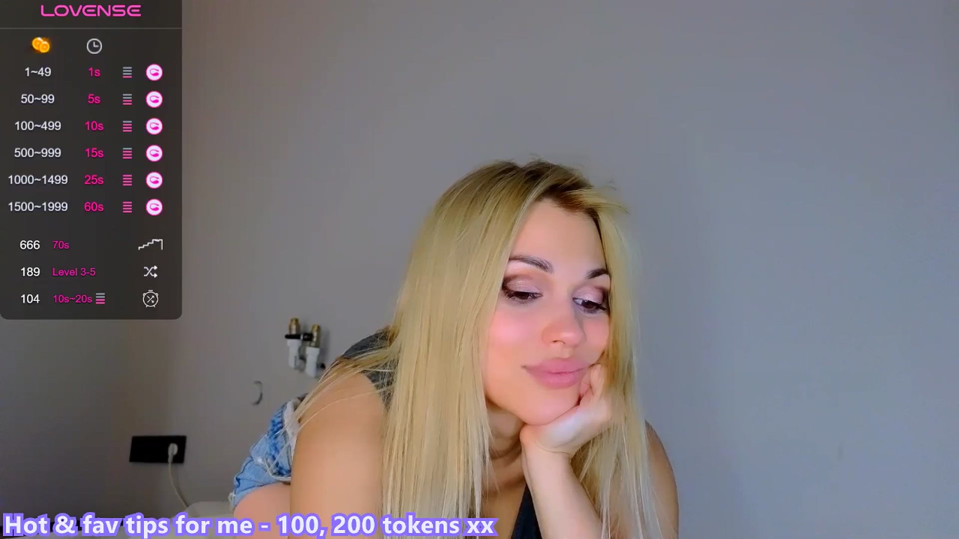 Gallery image thumbnail from StephanyLuxe's myfreecams stream on, 05/04/2026, 05:18 image 6 of 20