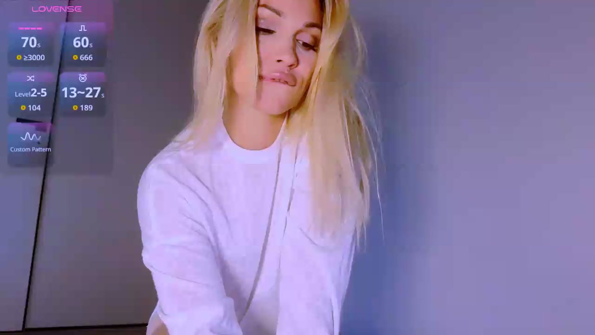 Gallery image thumbnail from StephanyLuxe's myfreecams stream on, 08/21/2026, 02:43 image 2 of 20