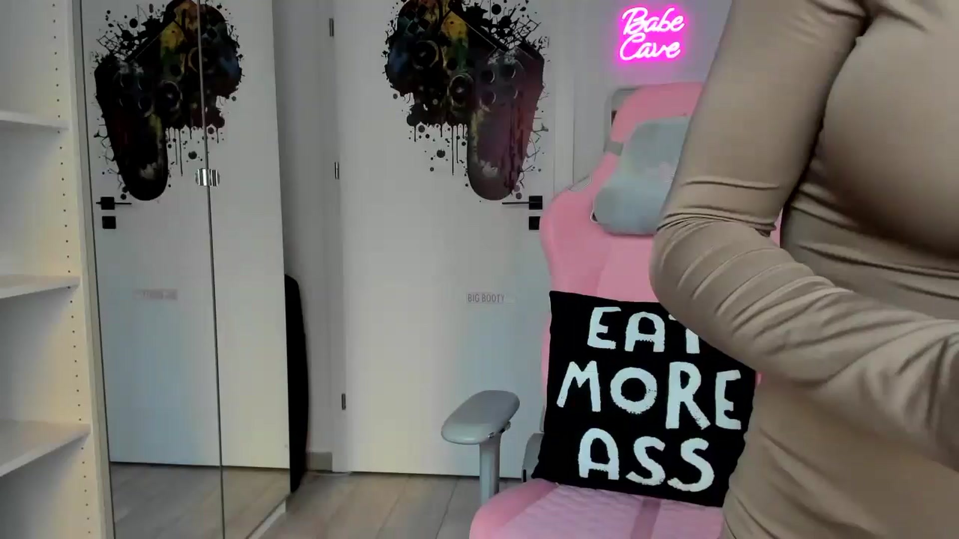 Gallery image thumbnail from Stepsister99's myfreecams stream on, 02/01/2025, 14:52 image 5 of 20