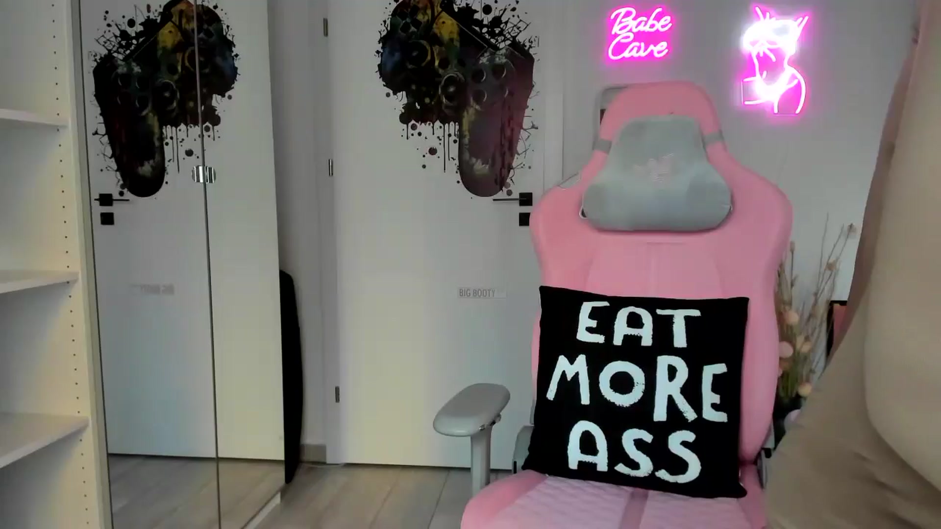 Gallery image thumbnail from Stepsister99's myfreecams stream on, 02/01/2025, 14:52 image 7 of 20