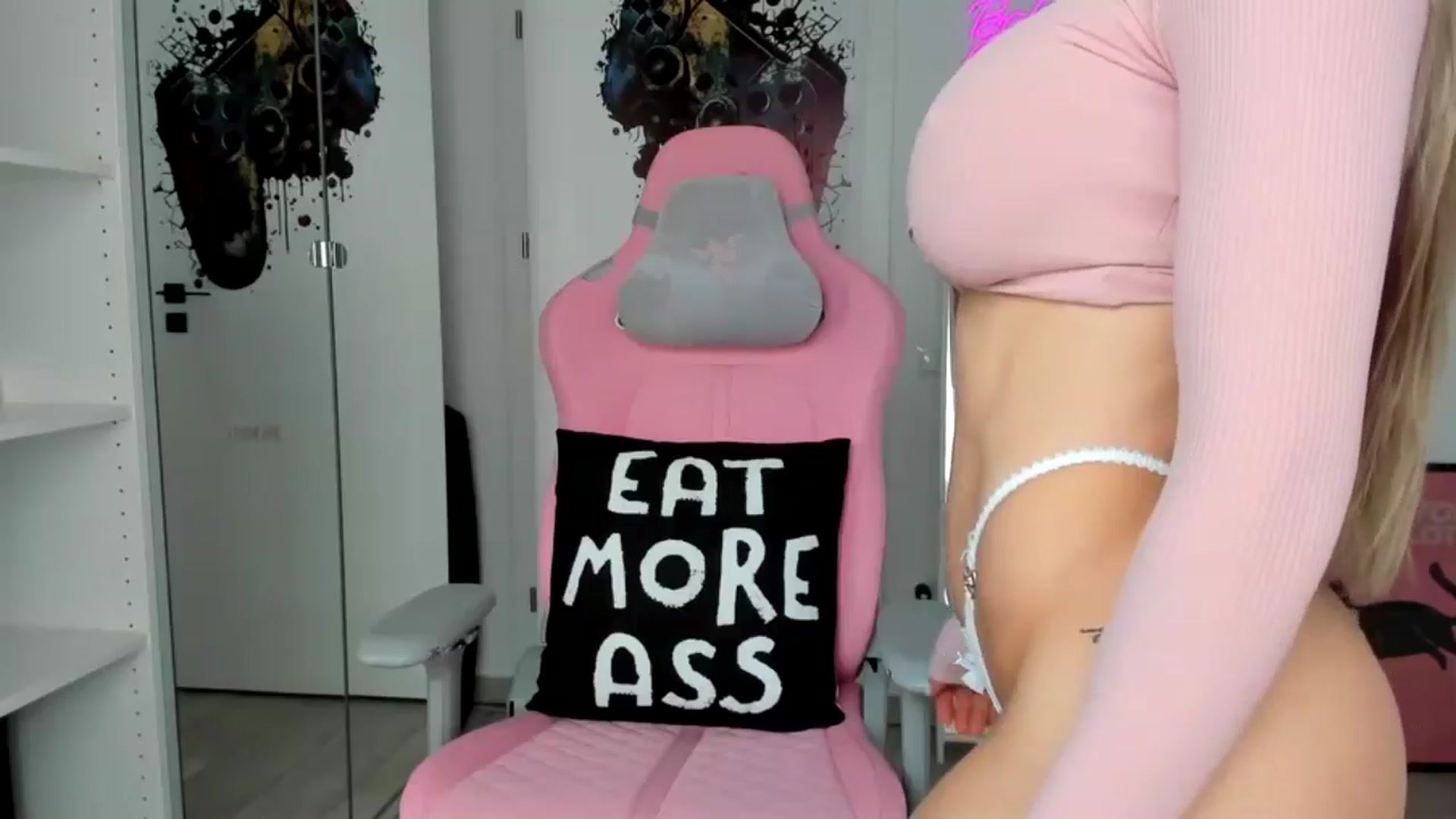 Gallery image thumbnail from Stepsister99's myfreecams stream on, 02/03/2025, 13:26 image 16 of 20