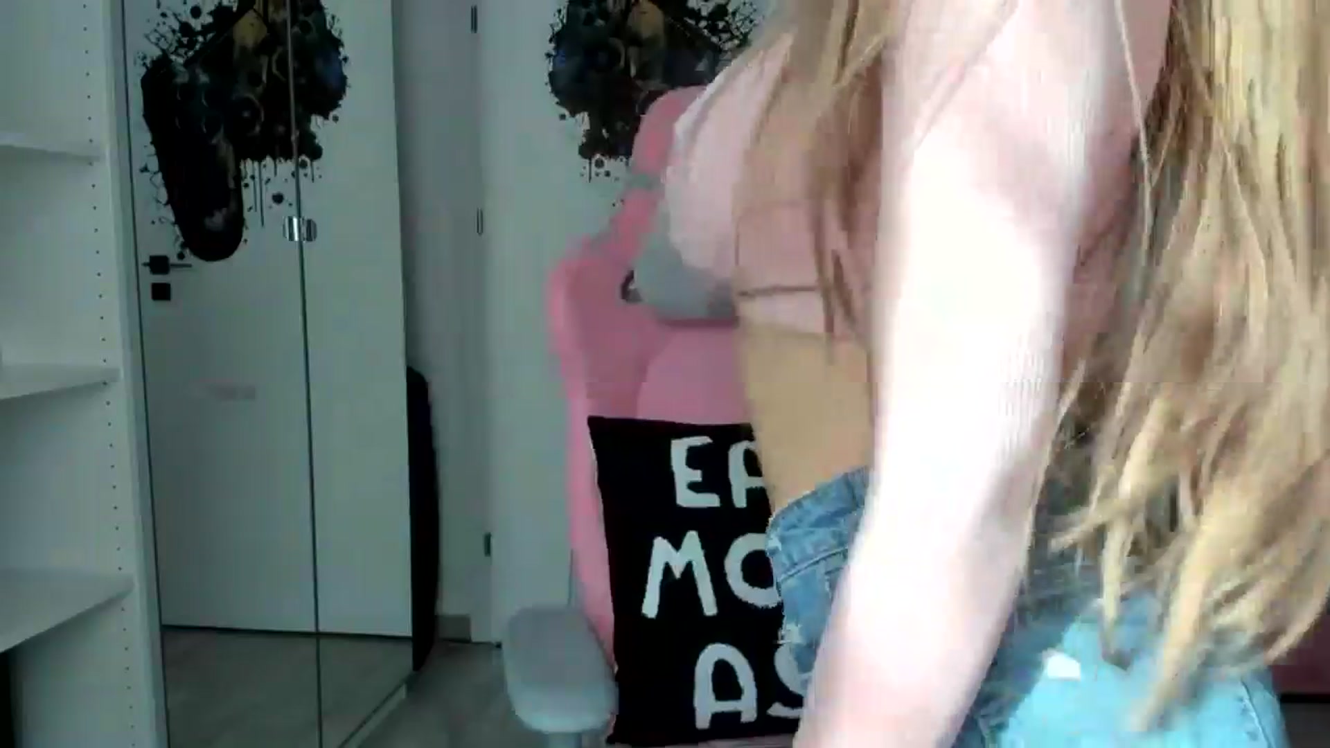 Gallery image thumbnail from Stepsister99's myfreecams stream on, 02/03/2025, 13:26 image 5 of 20