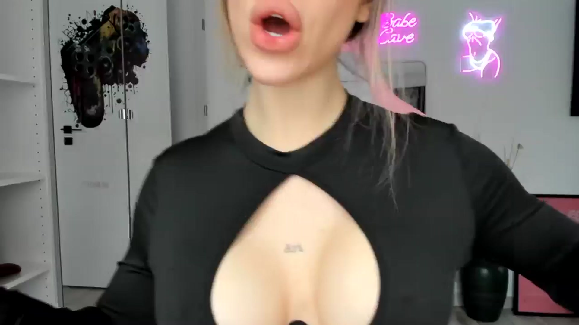 Gallery image thumbnail from Stepsister99's myfreecams stream on, 02/18/2025, 13:10 image 2 of 20