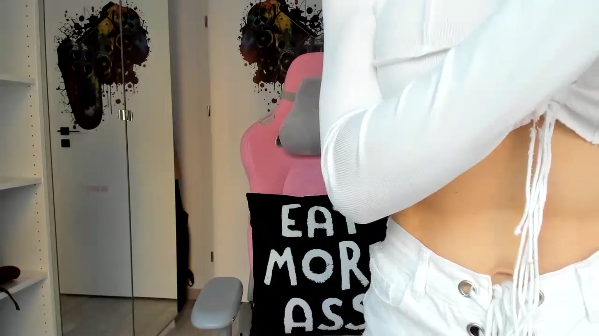 Gallery image thumbnail from Stepsister99's myfreecams stream on, 02/23/2025, 15:18 image 3 of 20