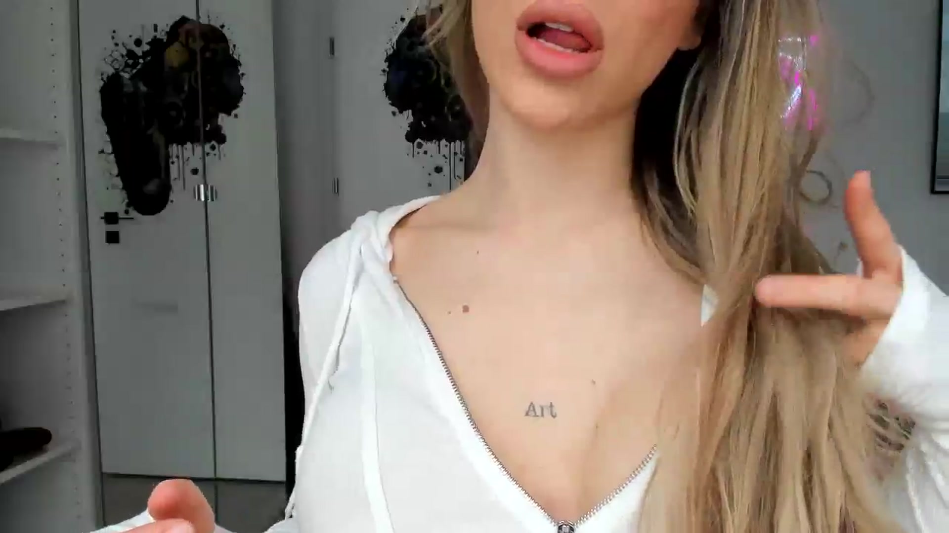 Gallery image thumbnail from Stepsister99's myfreecams stream on, 02/25/2025, 12:05 image 15 of 20