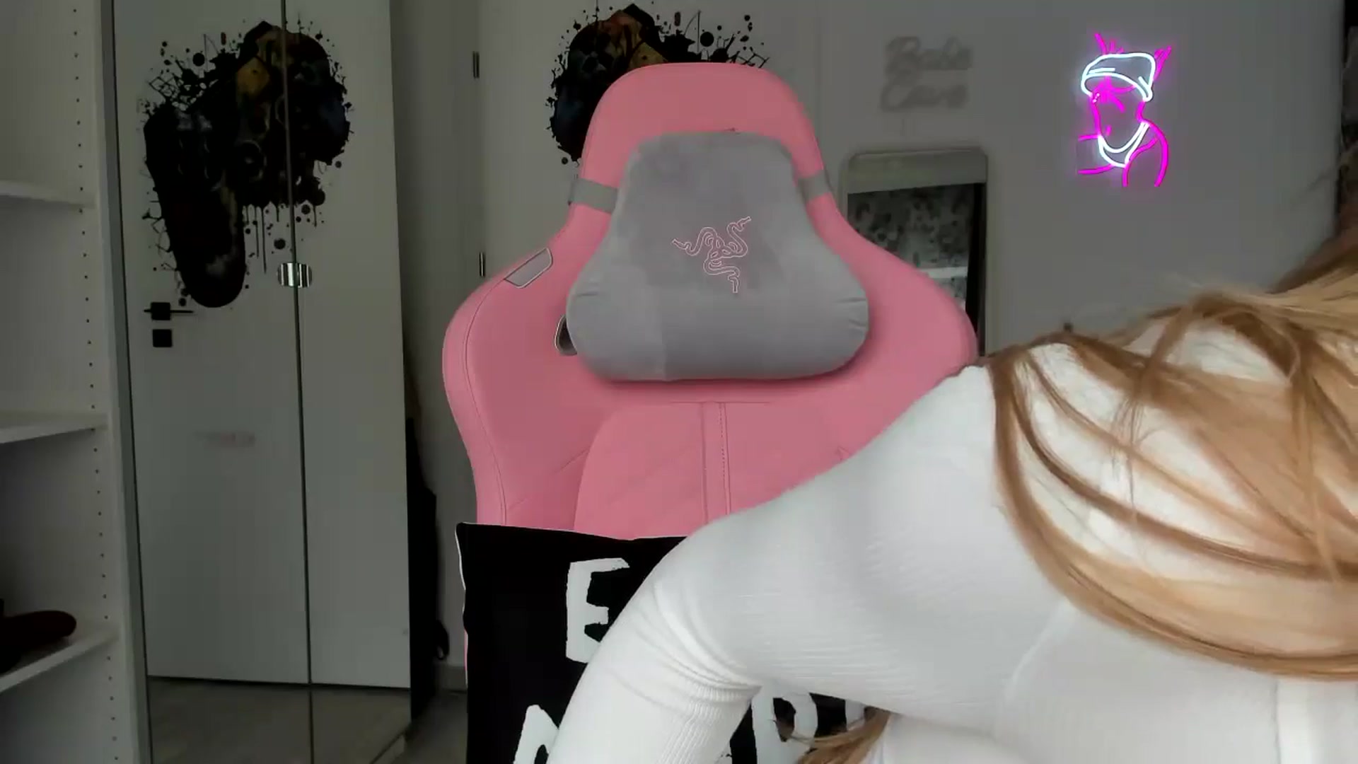 Gallery image thumbnail from Stepsister99's myfreecams stream on, 02/25/2025, 12:05 image 8 of 20