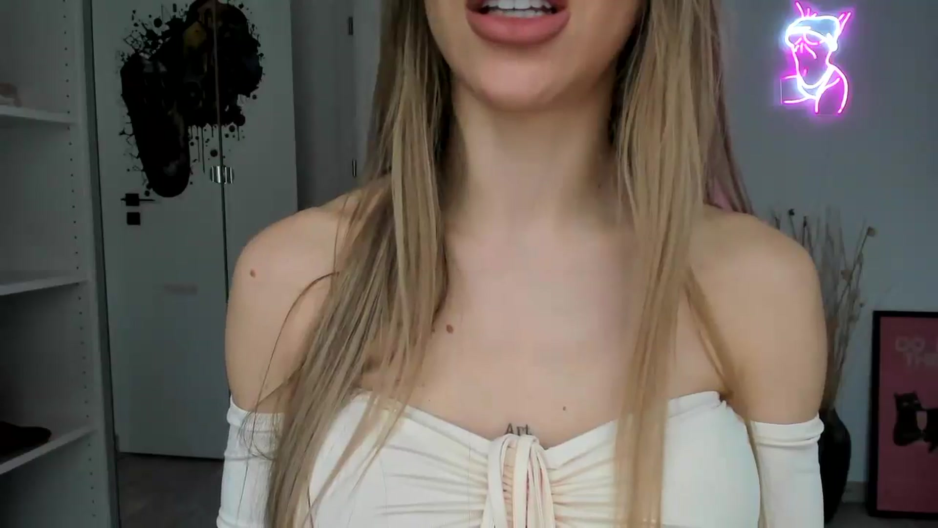 Gallery image thumbnail from Stepsister99's myfreecams stream on, 02/28/2025, 13:35 image 4 of 20