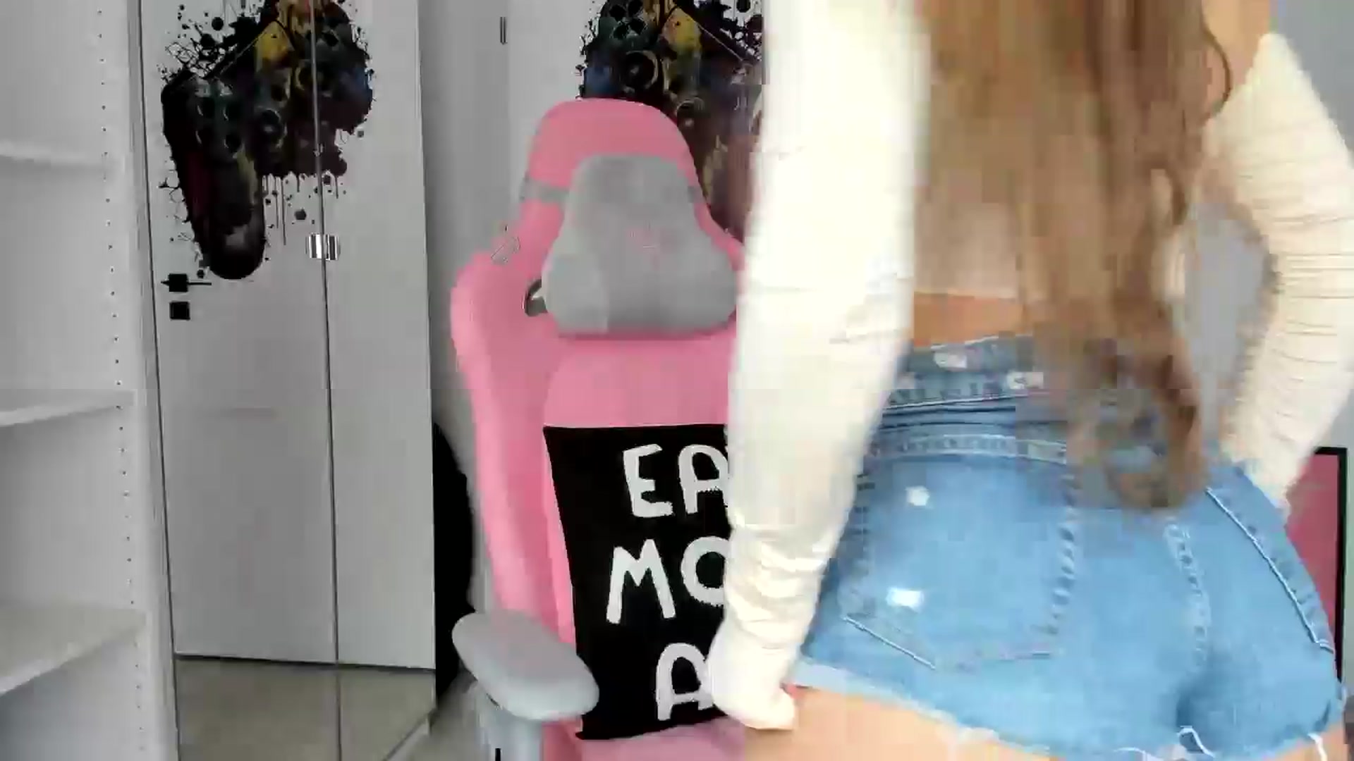 Gallery image thumbnail from Stepsister99's myfreecams stream on, 03/26/2025, 12:40 image 16 of 20
