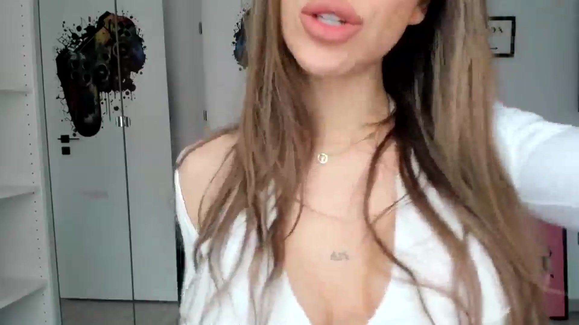 Gallery image thumbnail from Stepsister99's myfreecams stream on, 03/28/2025, 13:44 image 17 of 20
