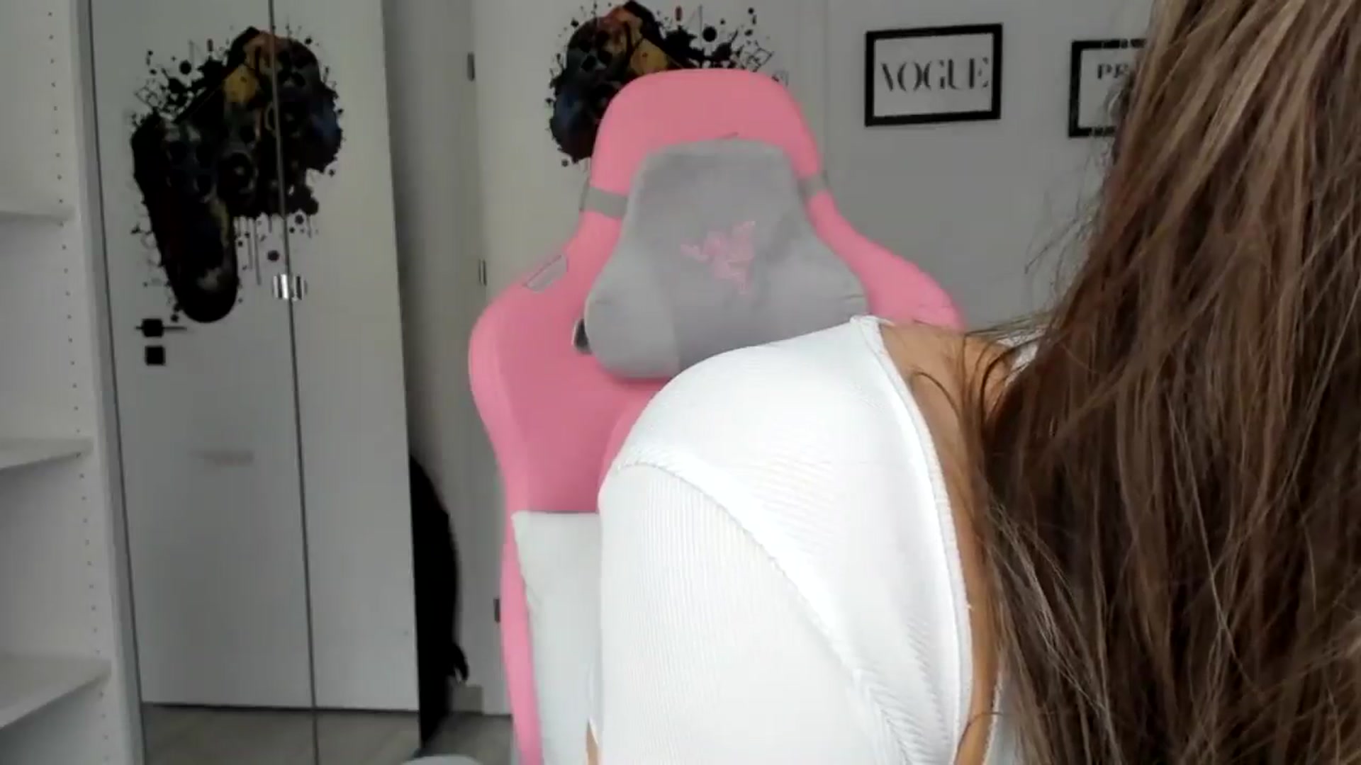 Gallery image thumbnail from Stepsister99's myfreecams stream on, 03/28/2025, 14:15 image 8 of 20