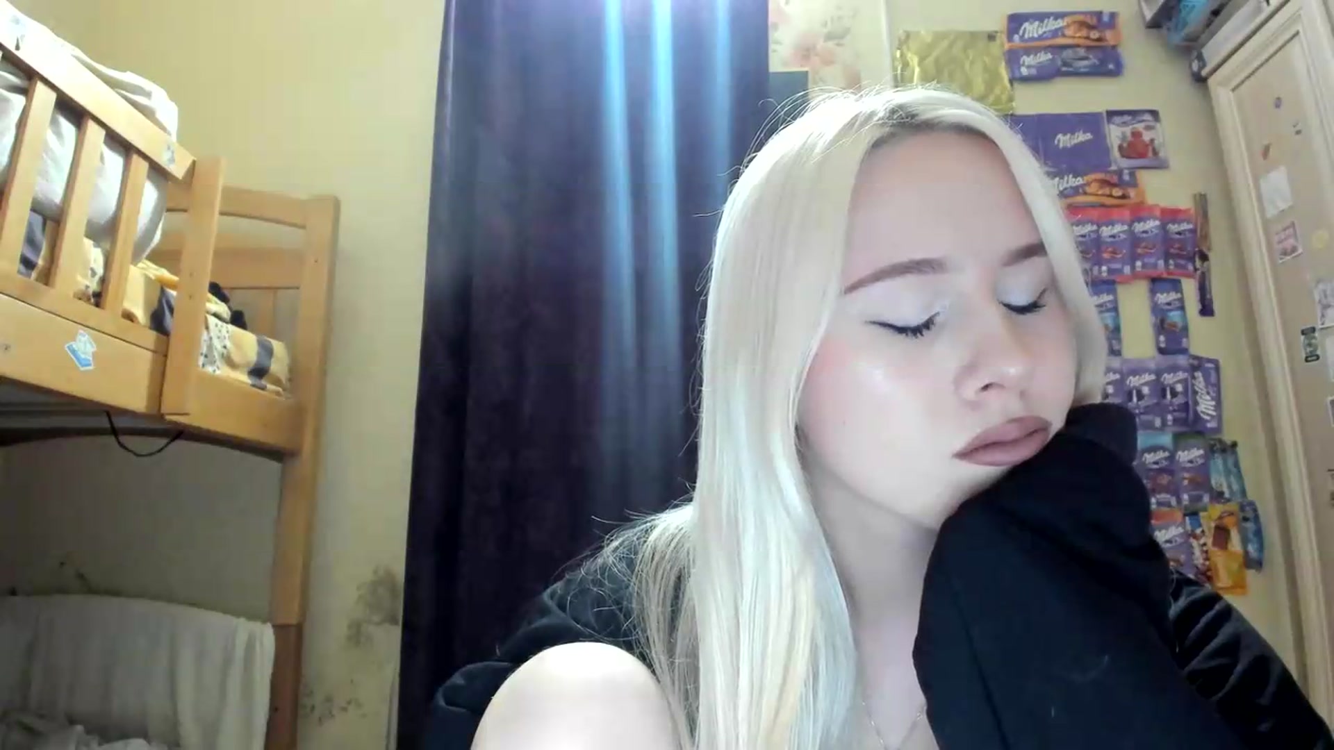 Gallery image thumbnail from Stesha's myfreecams stream on, 06/18/2026, 18:24 image 3 of 20