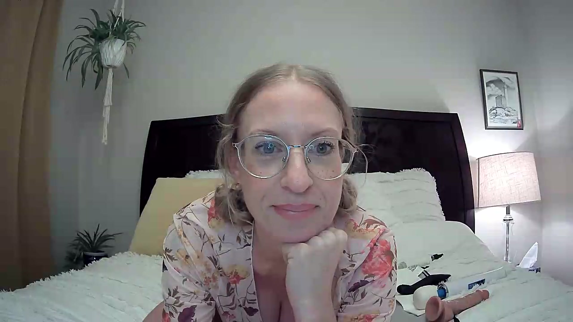 Gallery image thumbnail from StitchedUp's myfreecams stream on, 07/15/2026, 16:50 image 17 of 20