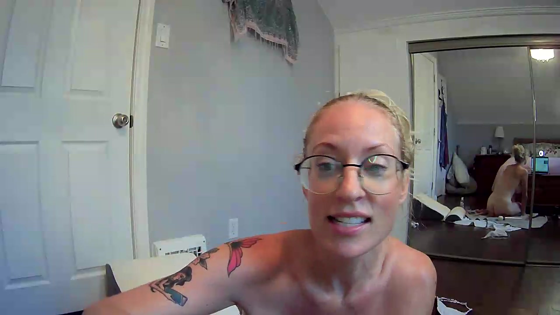 Gallery image thumbnail from StitchedUp's myfreecams stream on, 07/30/2026, 16:35 image 6 of 20