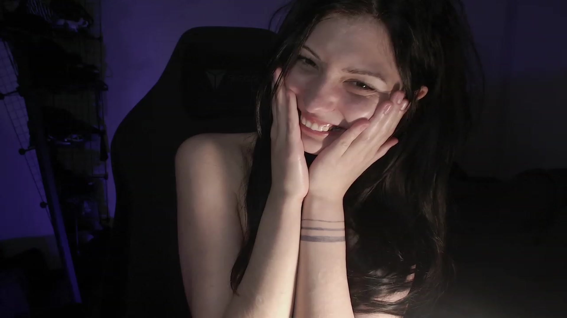 Gallery image thumbnail from StockingKilla's myfreecams stream on, 06/04/2023, 05:57 image 20 of 20