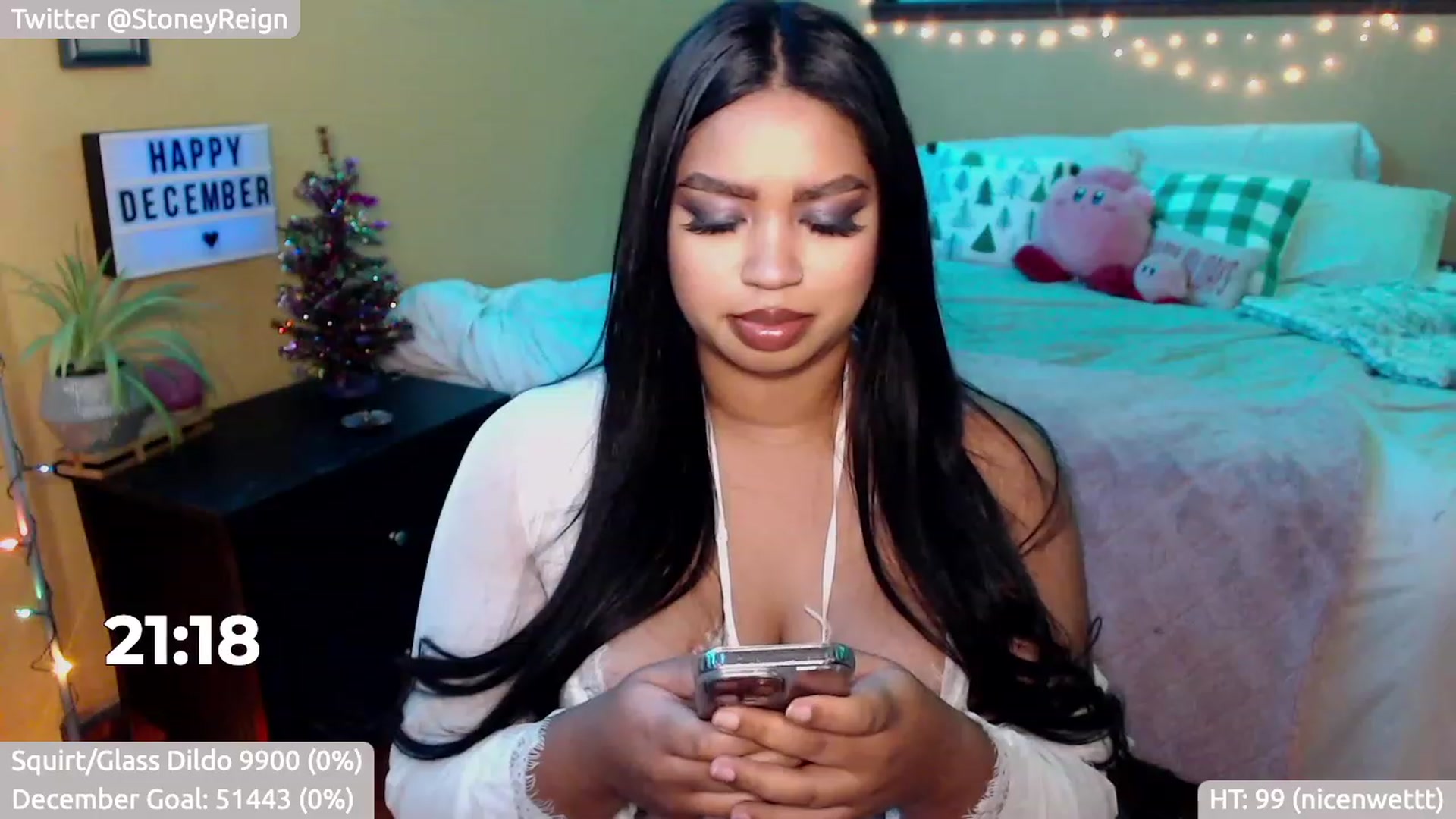 Gallery image thumbnail from StoneyReign's myfreecams stream on, 12/21/2022, 20:27 image 19 of 20