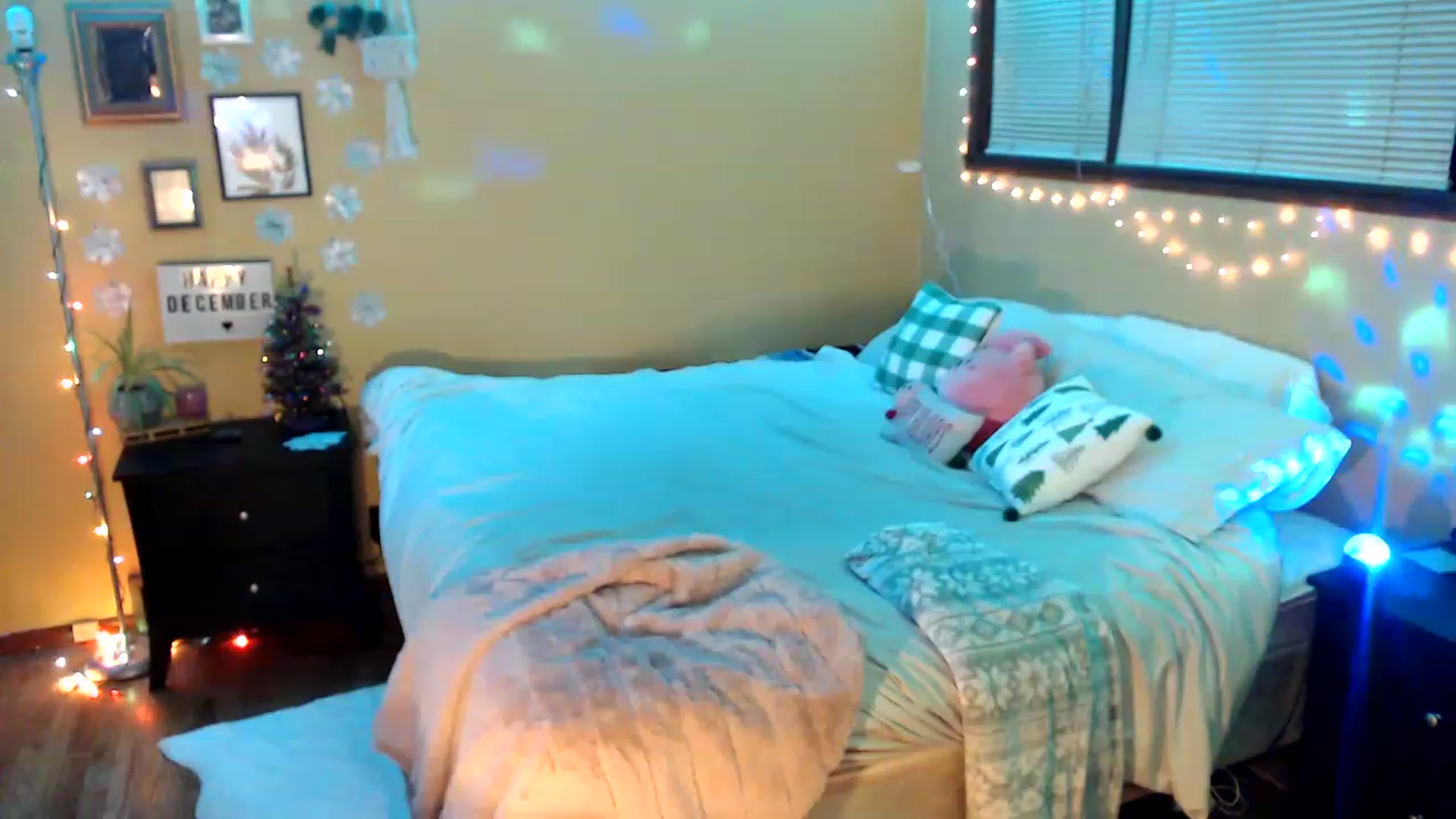 Gallery image thumbnail from StoneyReign's myfreecams stream on, 01/01/2023, 10:29 image 14 of 20