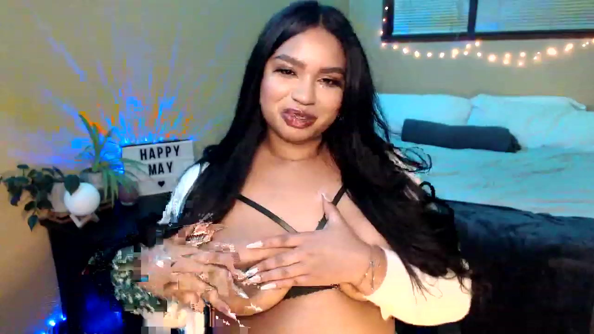 Gallery image thumbnail from StoneyReign's myfreecams stream on, 05/01/2023, 08:41 image 18 of 20