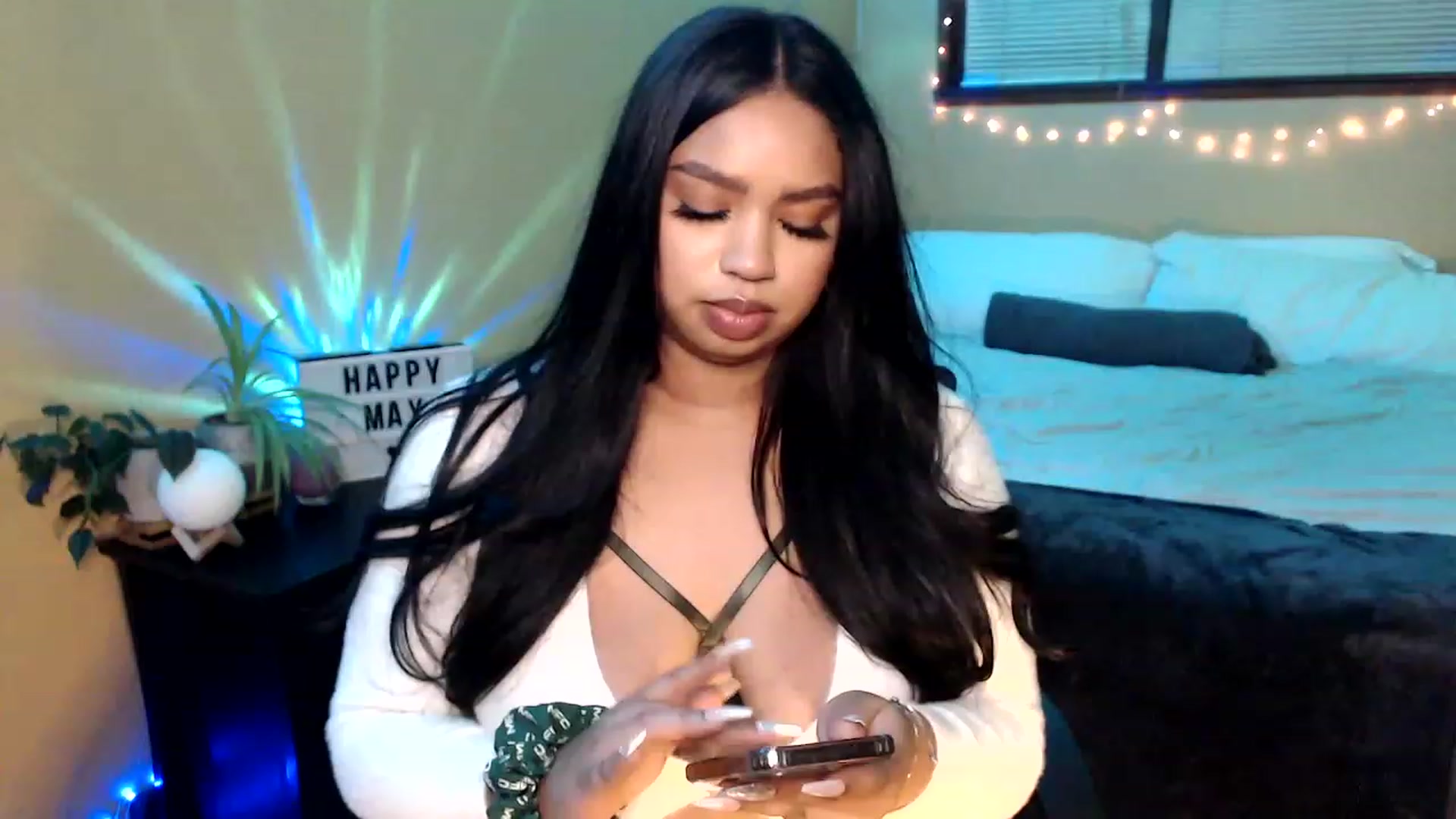 Gallery image thumbnail from StoneyReign's myfreecams stream on, 05/01/2023, 08:41 image 1 of 20