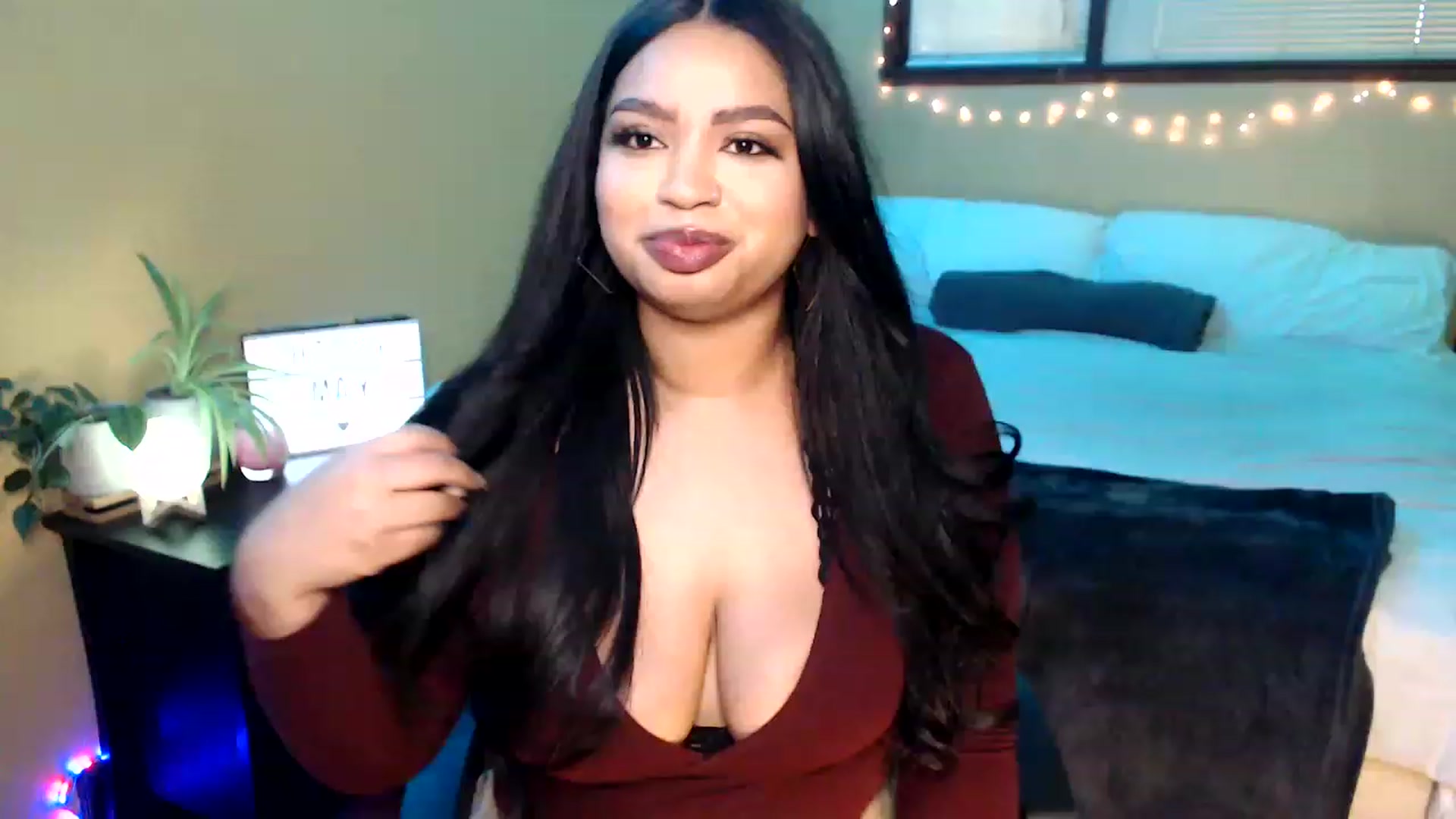 Gallery image thumbnail from StoneyReign's myfreecams stream on, 05/02/2023, 19:37 image 19 of 20