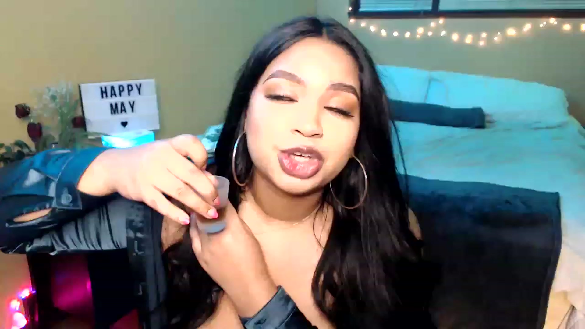 Gallery image thumbnail from StoneyReign's myfreecams stream on, 05/20/2023, 04:23 image 14 of 20