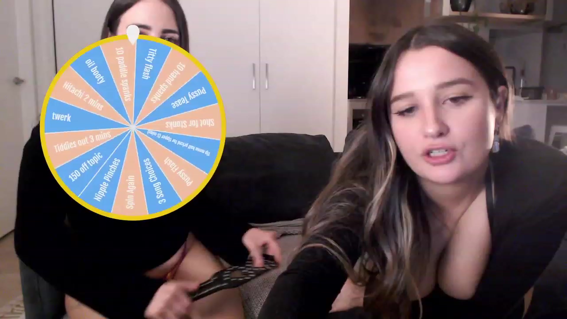 Gallery image thumbnail from StonksRoom's myfreecams stream on, 06/18/2023, 10:59 image 18 of 20