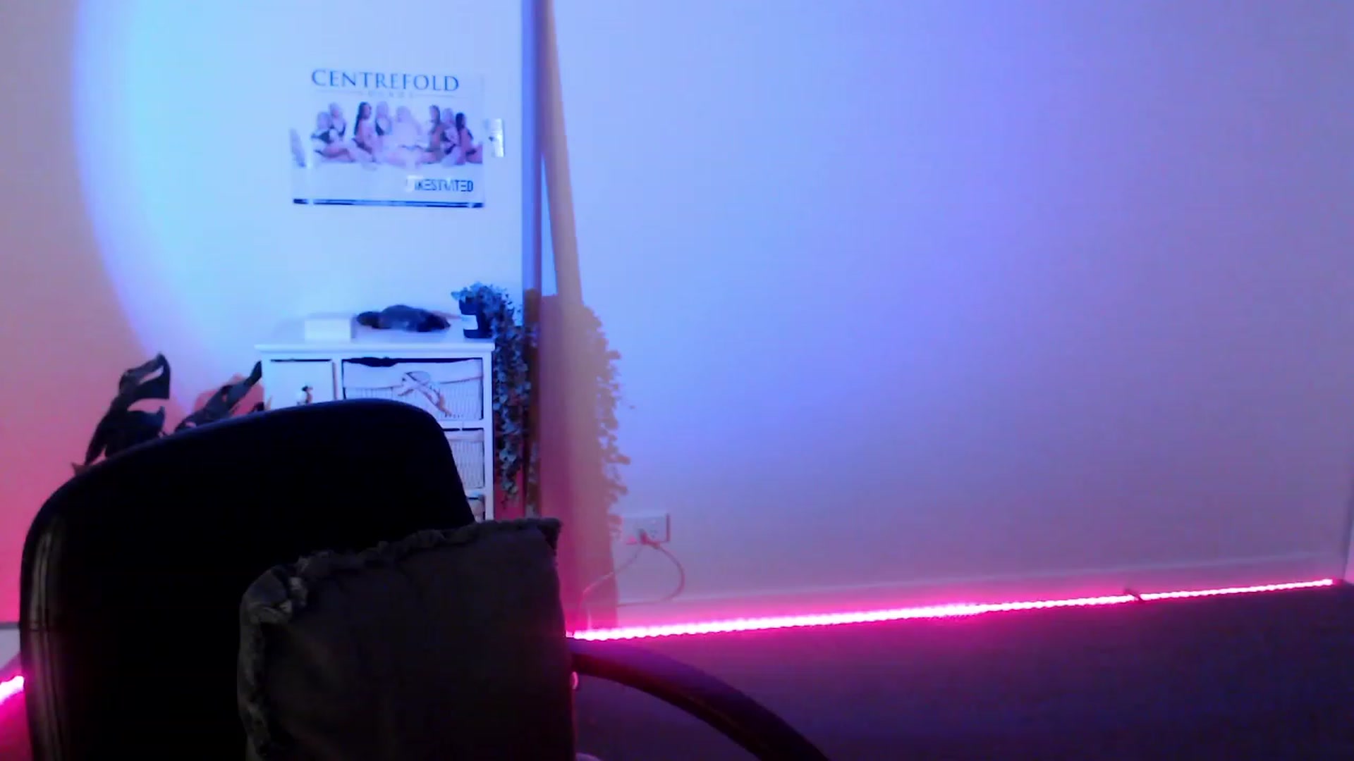 Gallery image thumbnail from StonksRoom's myfreecams stream on, 07/07/2023, 07:43 image 1 of 20
