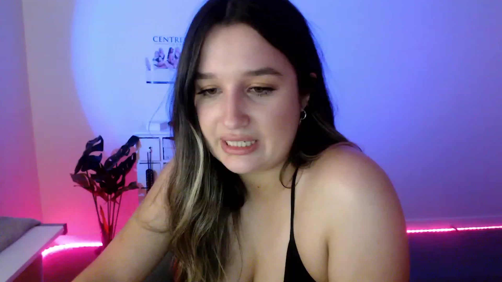 Gallery image thumbnail from StonksRoom's myfreecams stream on, 07/07/2023, 12:24 image 15 of 20