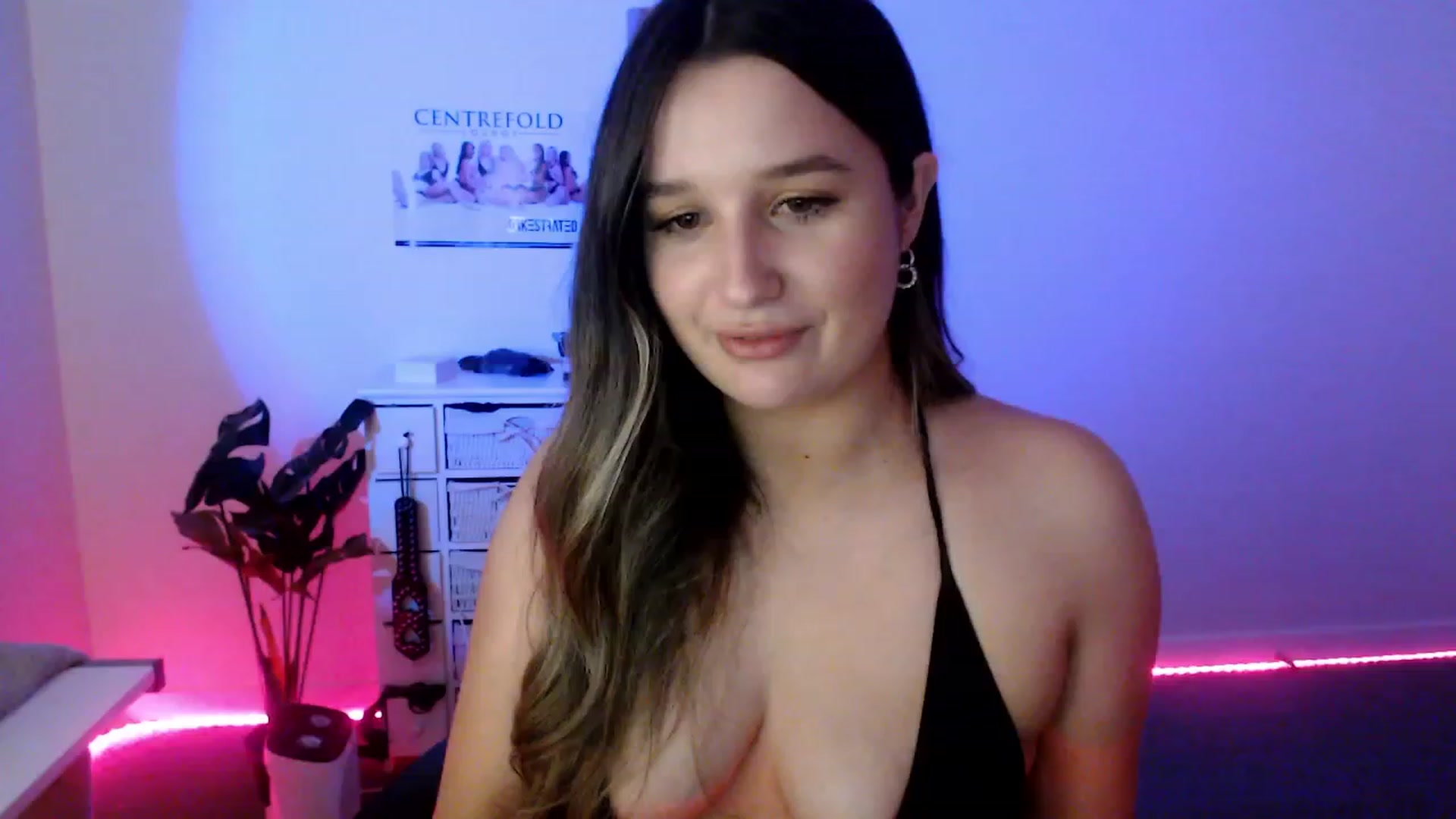 Gallery image thumbnail from StonksRoom's myfreecams stream on, 07/07/2023, 12:24 image 7 of 20