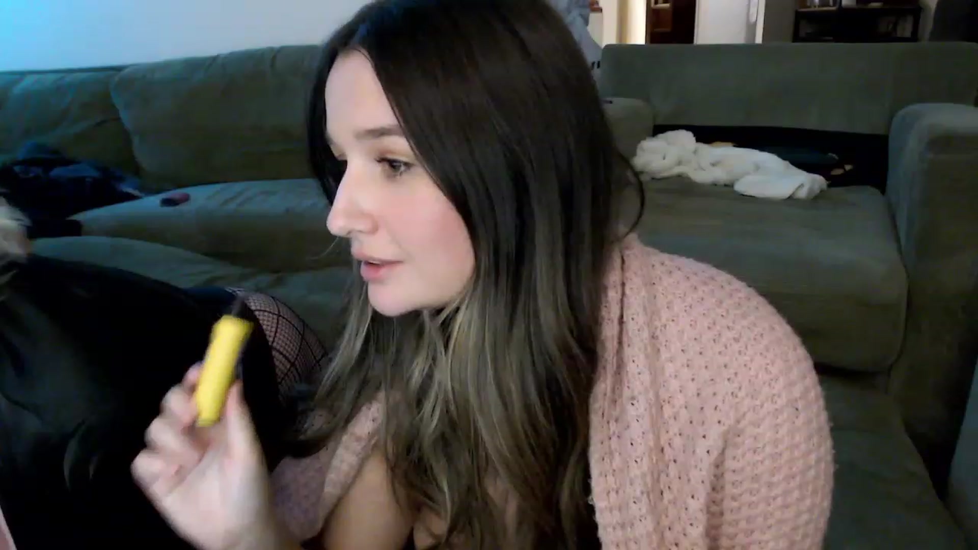 Gallery image thumbnail from StonksRoom's myfreecams stream on, 07/08/2023, 11:50 image 17 of 20