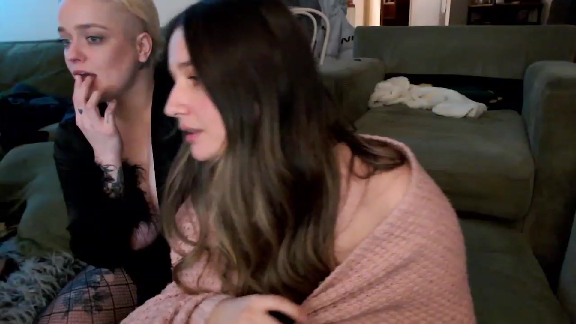 Gallery image thumbnail from StonksRoom's myfreecams stream on, 07/08/2023, 11:50 image 20 of 20