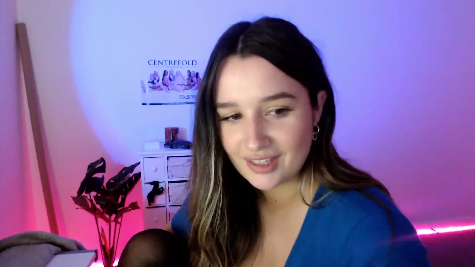 Gallery image thumbnail from StonksRoom's myfreecams stream on, 07/20/2023, 10:55 image 19 of 20