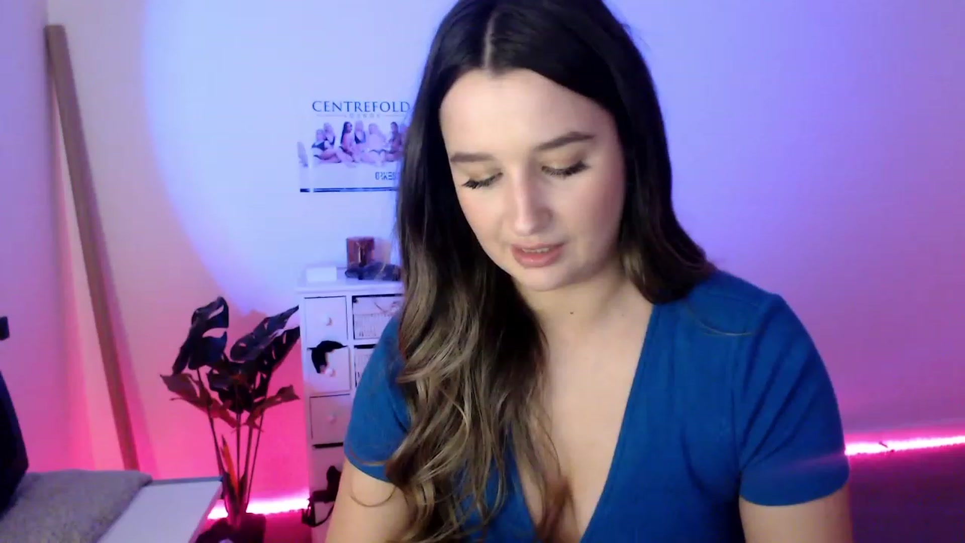 Gallery image thumbnail from StonksRoom's myfreecams stream on, 07/20/2023, 10:55 image 6 of 20