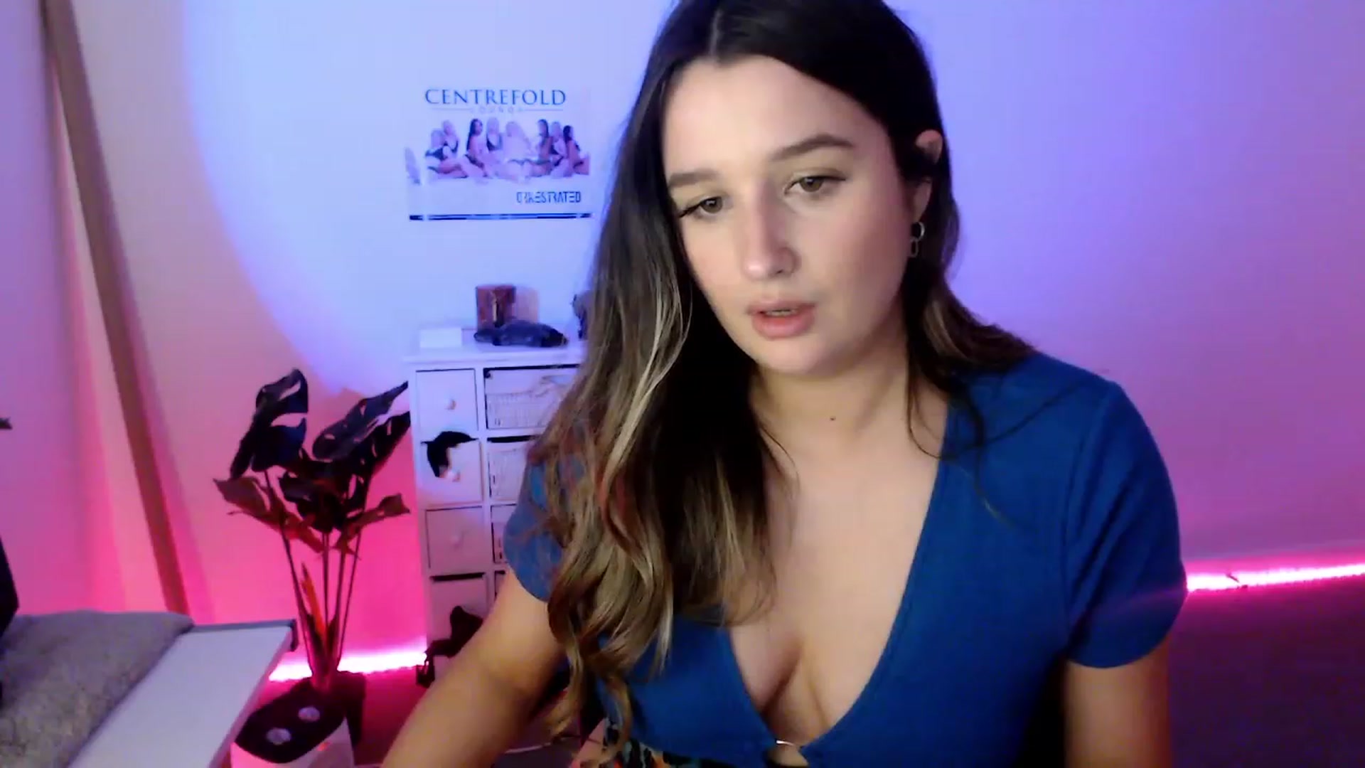 Gallery image thumbnail from StonksRoom's myfreecams stream on, 07/20/2023, 10:55 image 13 of 20