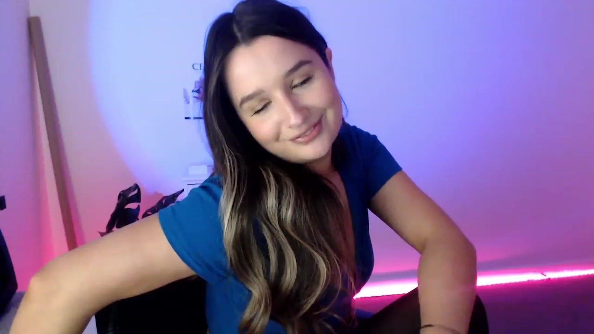 Gallery image thumbnail from StonksRoom's myfreecams stream on, 07/20/2023, 10:55 image 10 of 20