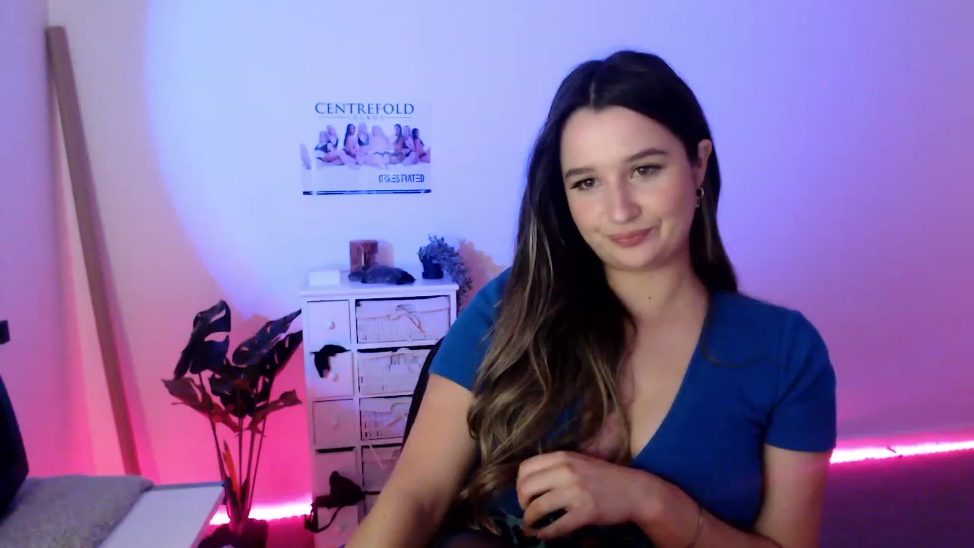 Gallery image thumbnail from StonksRoom's myfreecams stream on, 07/20/2023, 10:55 image 7 of 20