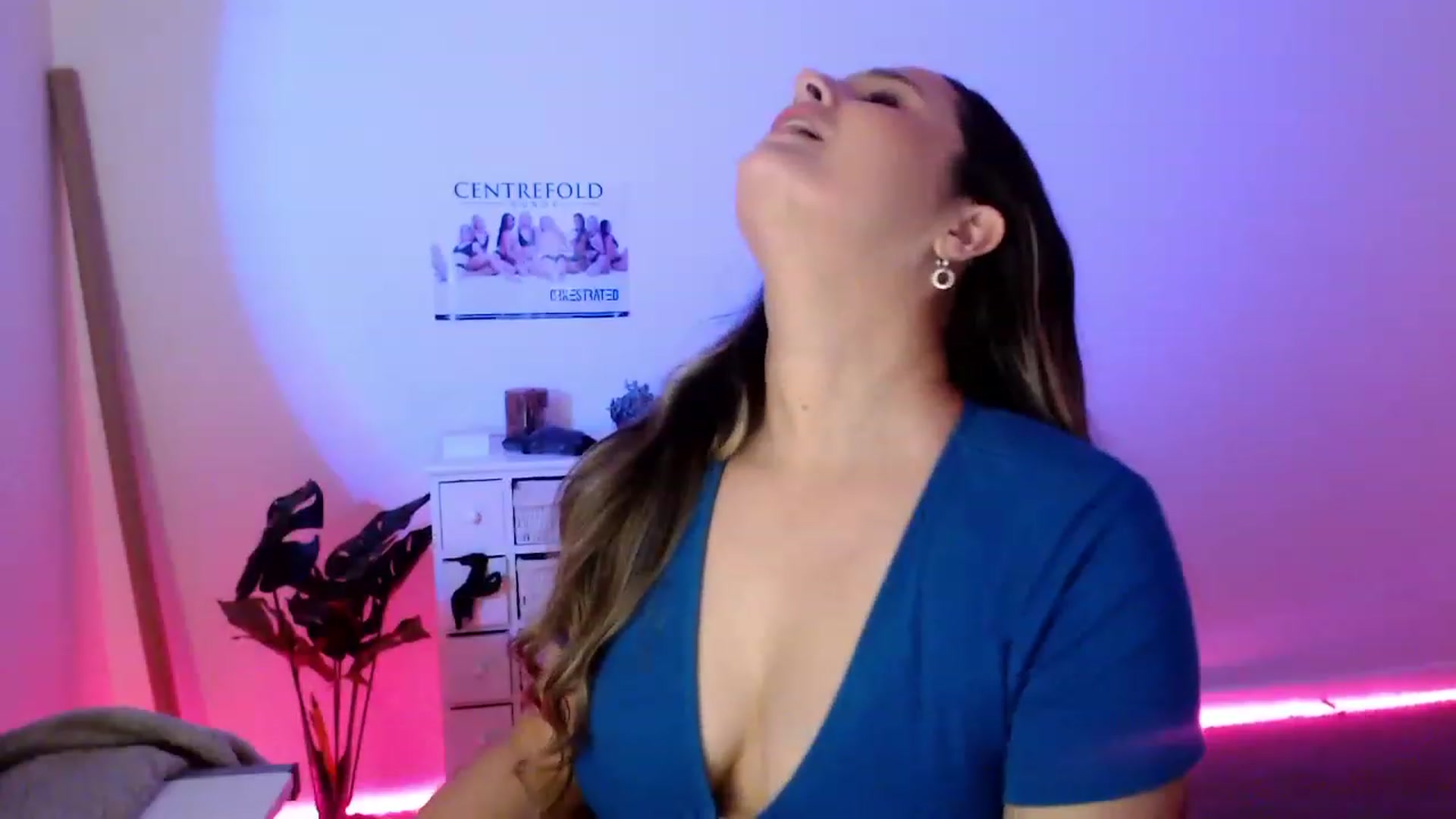 Gallery image thumbnail from StonksRoom's myfreecams stream on, 07/20/2023, 10:55 image 17 of 20