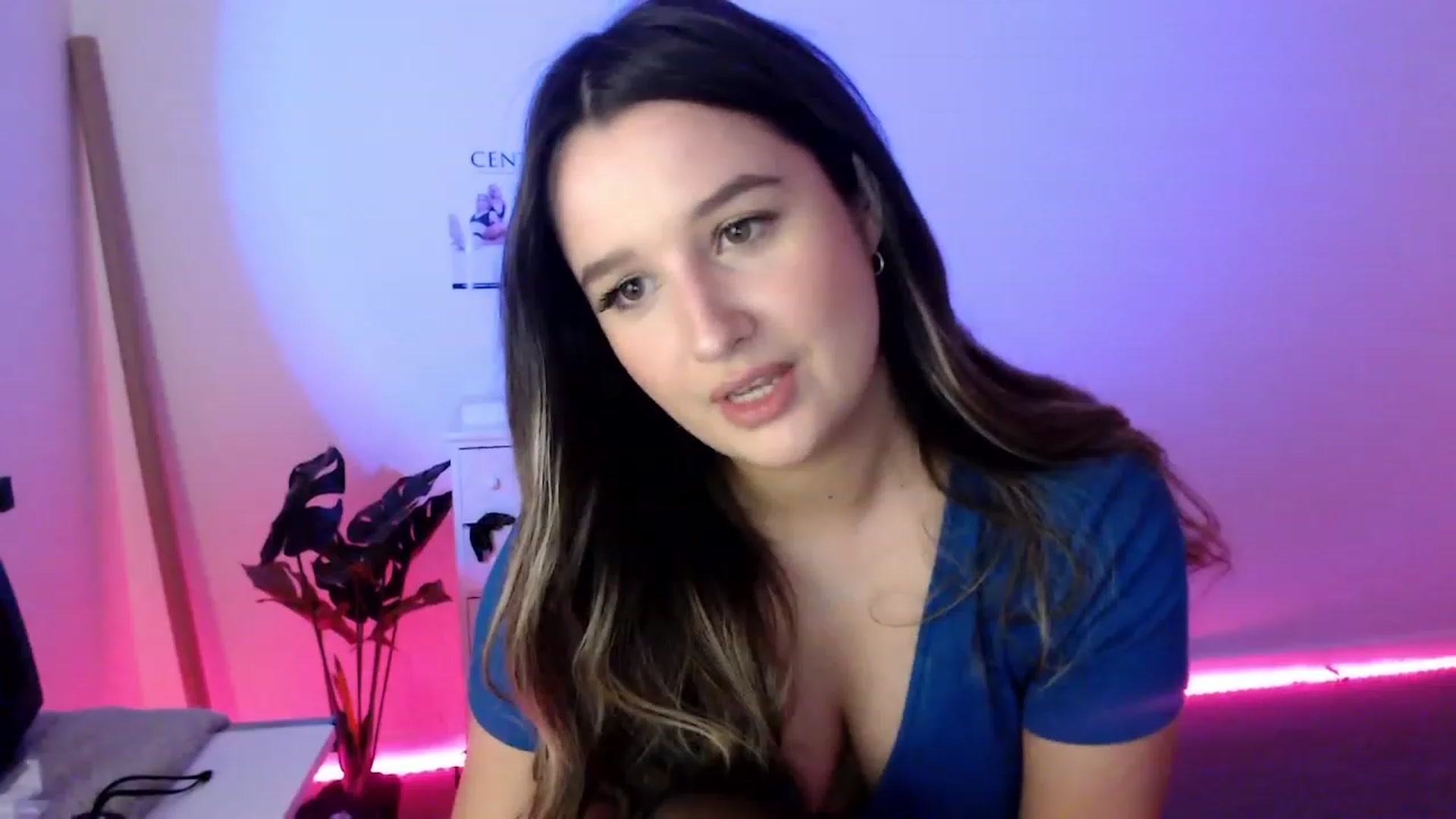 Gallery image thumbnail from StonksRoom's myfreecams stream on, 07/20/2023, 10:55 image 3 of 20