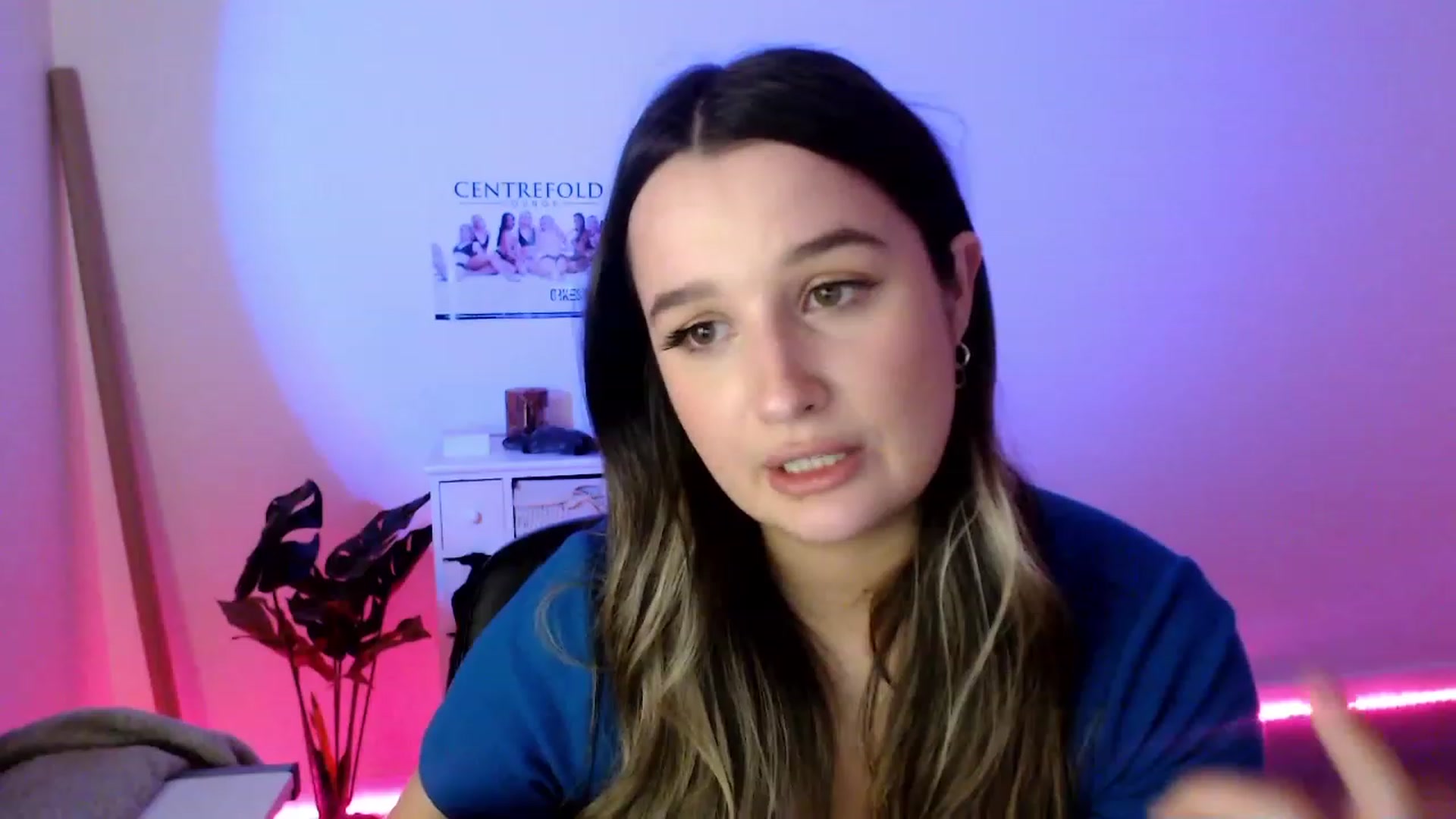 Gallery image thumbnail from StonksRoom's myfreecams stream on, 07/20/2023, 12:09 image 1 of 20