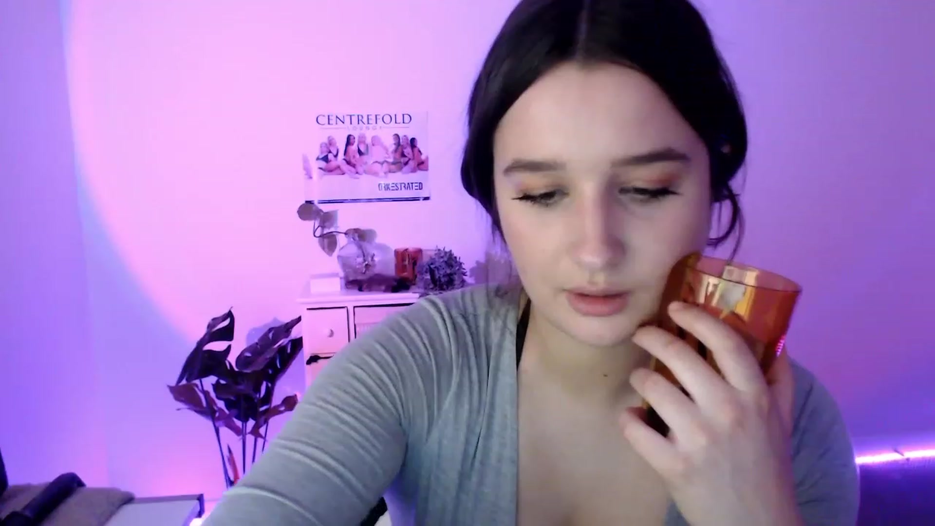Gallery image thumbnail from StonksRoom's myfreecams stream on, 07/26/2023, 09:37 image 20 of 20