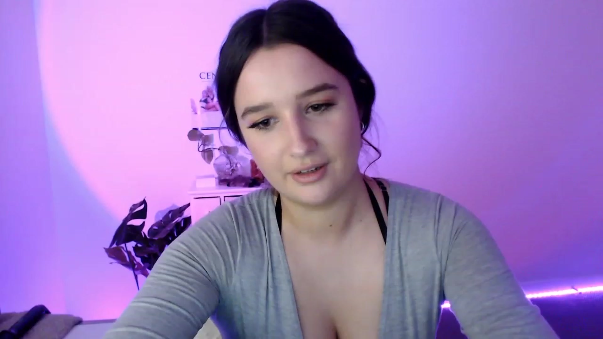 Gallery image thumbnail from StonksRoom's myfreecams stream on, 07/26/2023, 09:37 image 9 of 20