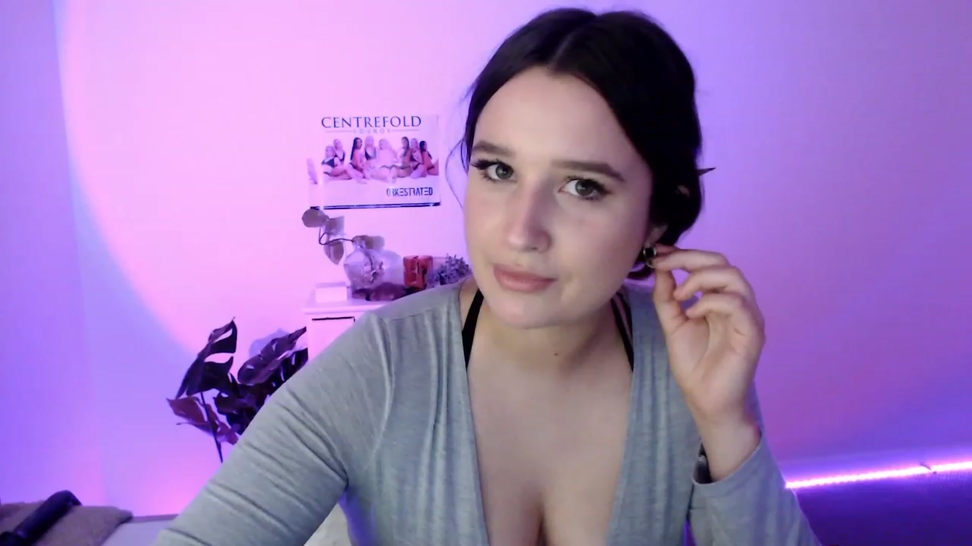 Gallery image thumbnail from StonksRoom's myfreecams stream on, 07/26/2023, 09:37 image 8 of 20