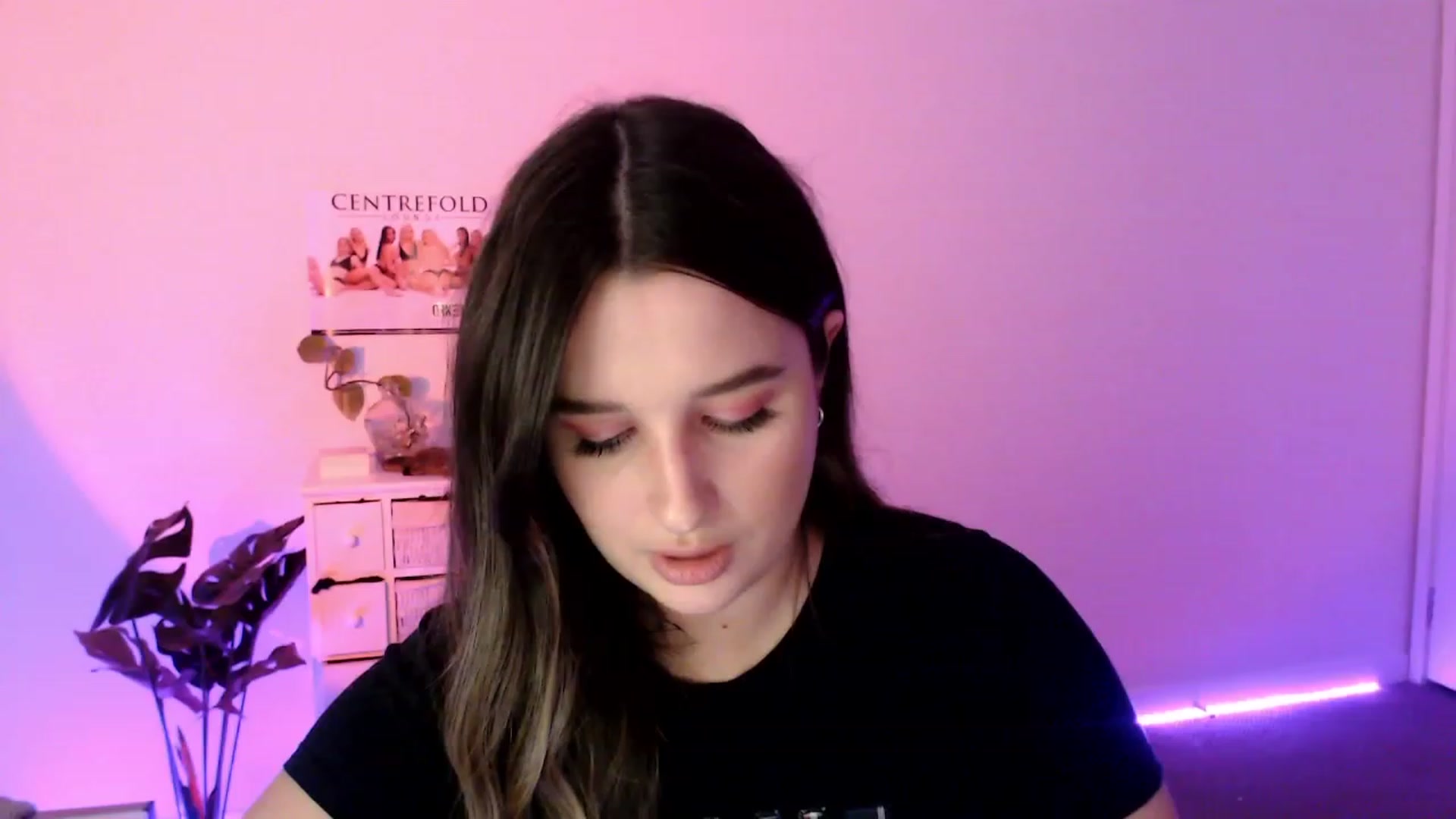 Gallery image thumbnail from StonksRoom's myfreecams stream on, 07/28/2023, 08:28 image 1 of 20