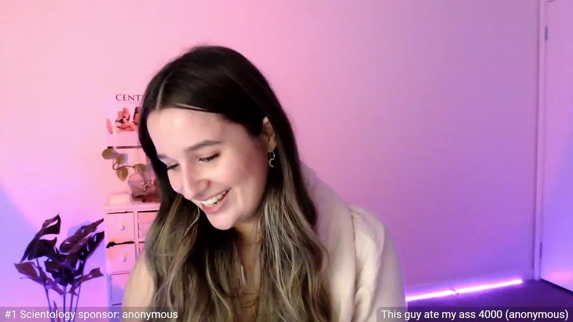 Gallery image thumbnail from StonksRoom's myfreecams stream on, 07/28/2023, 16:06 image 4 of 20
