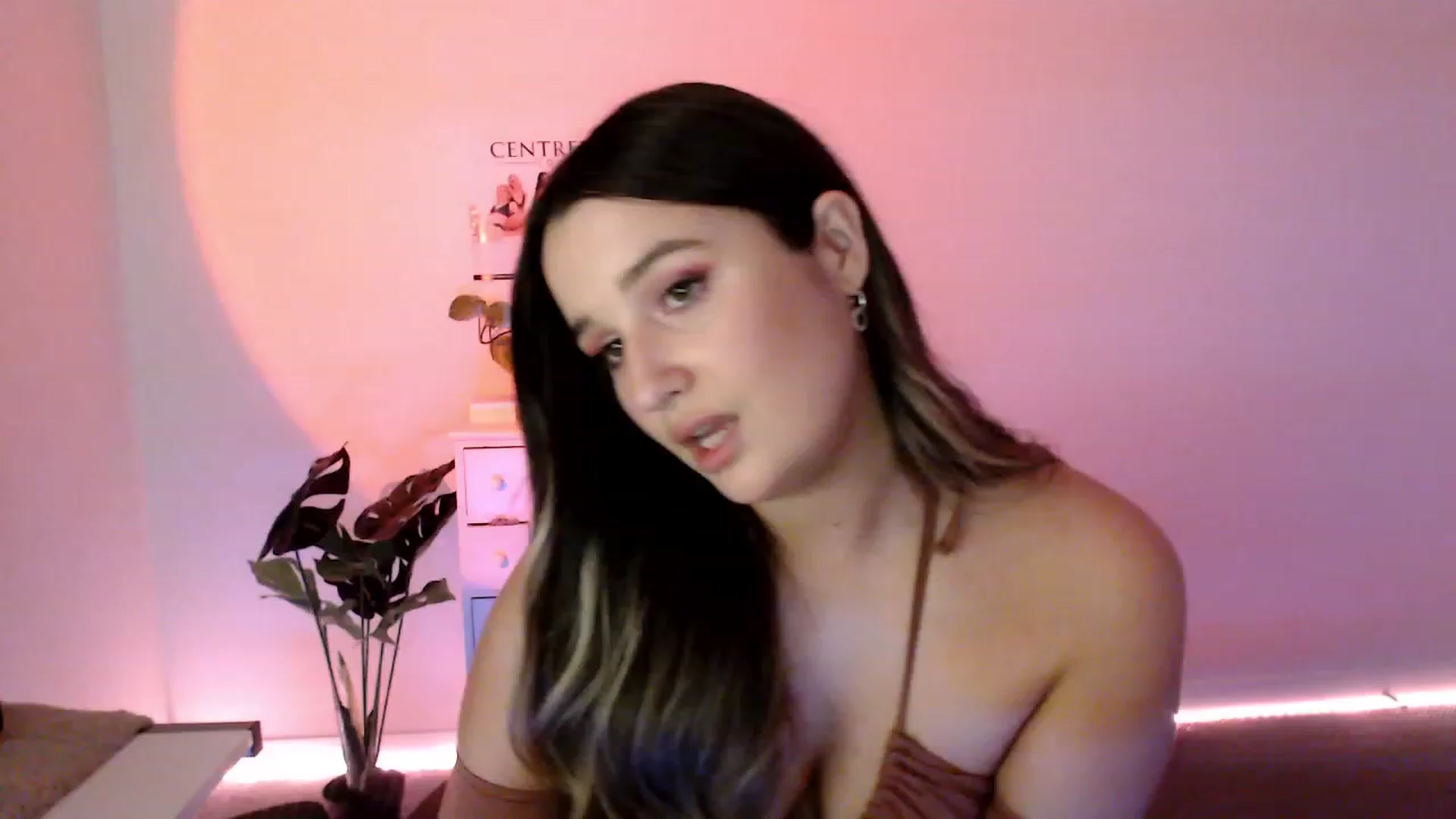 Gallery image thumbnail from StonksRoom's myfreecams stream on, 08/11/2023, 09:42 image 12 of 20